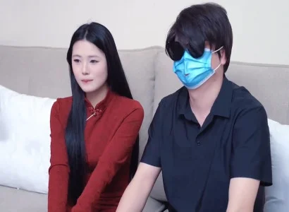 Một người âm thầm bỏ thuốc kích dục cho em đồng nghiệp uống